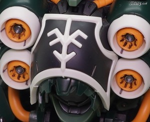 MGSD Kshatriya - The Sleeves insignia on the chest and wrists are perfectly color separated. (1/3)