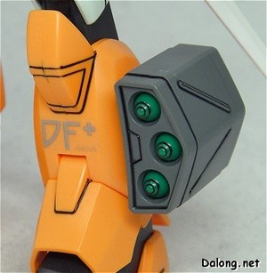 HG Mobile Ginn (미겔 전용기) - 왼쪽다리에도 스티커 추가. 미사일 포드가 녹색으로 바뀌었습니다.