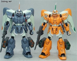 HG Mobile Ginn (미겔 전용기) - 기존의 HG 양산형 모빌진과 함께. 단순 사출색 variation일 뿐입니다.